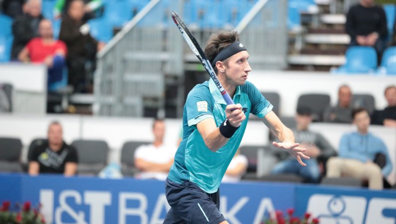 AUS Open. Квалификация. Стаховский выбывает из борьбы