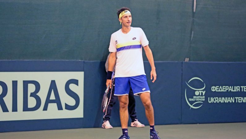 Стаховский снялся с турнира ATP в Софии
