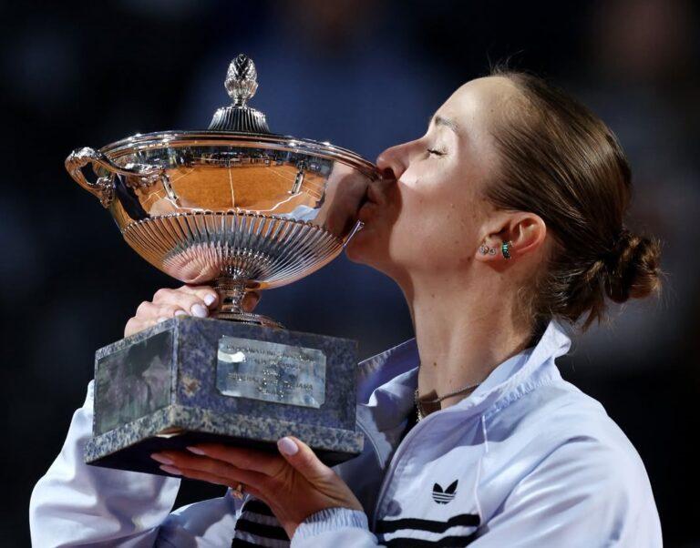 svitolina_title45